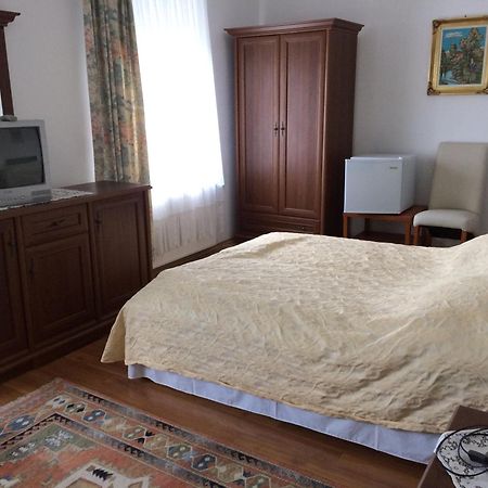 Villa Rubin Panzio Hajdúszoboszló Eksteriør bilde